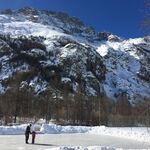 © Patinoire naturelle hiver juste devant le gîte - Gîte.Lepasdelane