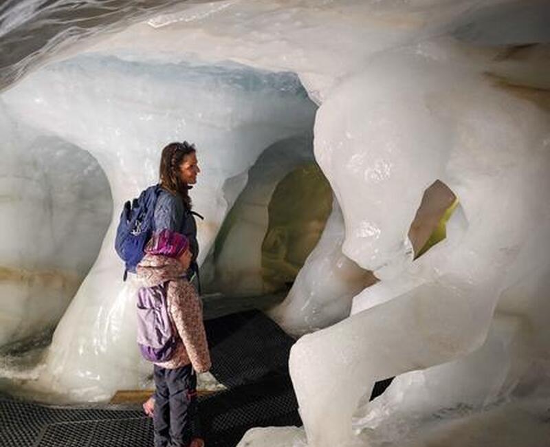 Grotte de glace à 3200m