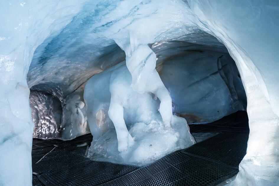 © Grotte de Glace - LA GRAVE - Thibaut POINAS