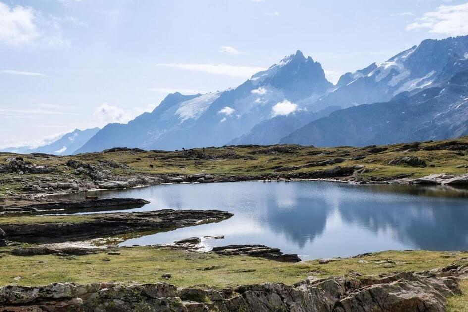 © Lac Noir et lac Lérié depuis le Chazelet - Mireille Coulon © Parc national des Ecrins