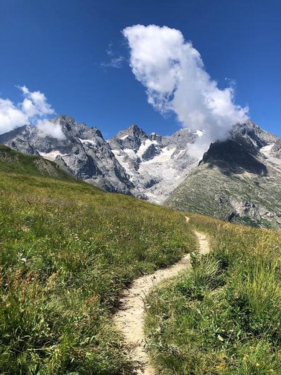 © Le Plan de l'Alpe de Villar par le sentier des Crevasses - M.Molinari