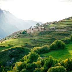Villages d'alpinisme - Les hameaux - chazelet - terrasse ©Alpes Photographies